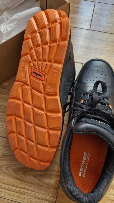 Pantofi de protectie Portwest bombeu compozit Nr.46