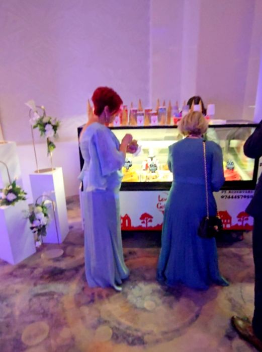 Gelato BAR - Inghetata la evenimente nunti botezuri petreceri ice crea