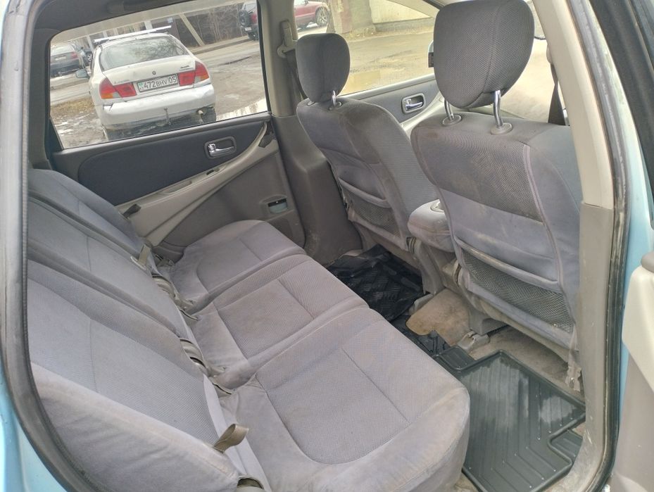 Nissan Tino продам