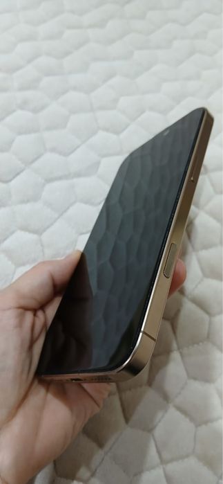 Продам iPhone 16 Pro Max 512Gb золотистый!