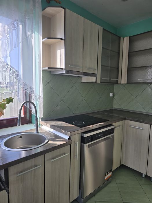 Mobila de bucătărie cu electrocasnice