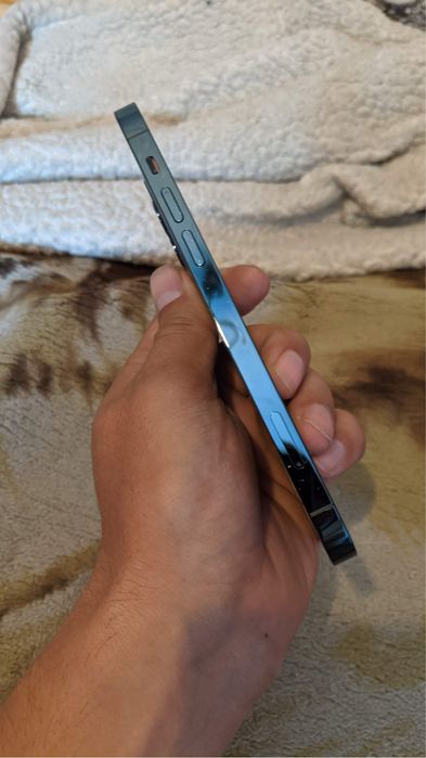 Продам iPhone 12 Pro