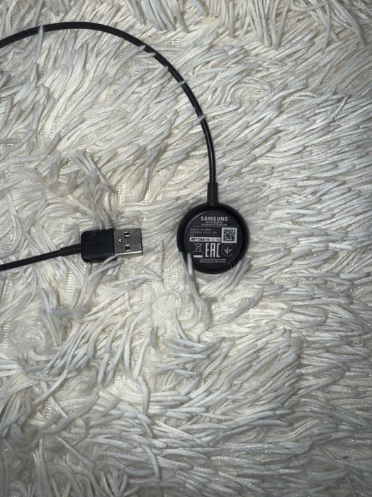 Смарт-часы Samsung Galaxy Watch 4