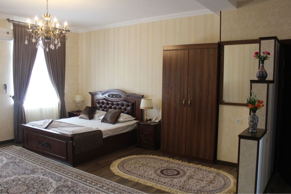 HALOL mehmonhona RIDVAN Plaza