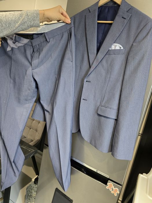 Costum Zara marimea 48