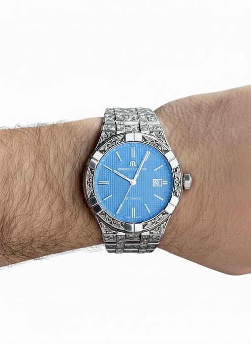 Ceas Maurice Lacroix AIKON Automatic gravat de mana, model unic AI6008-SS002-430-2