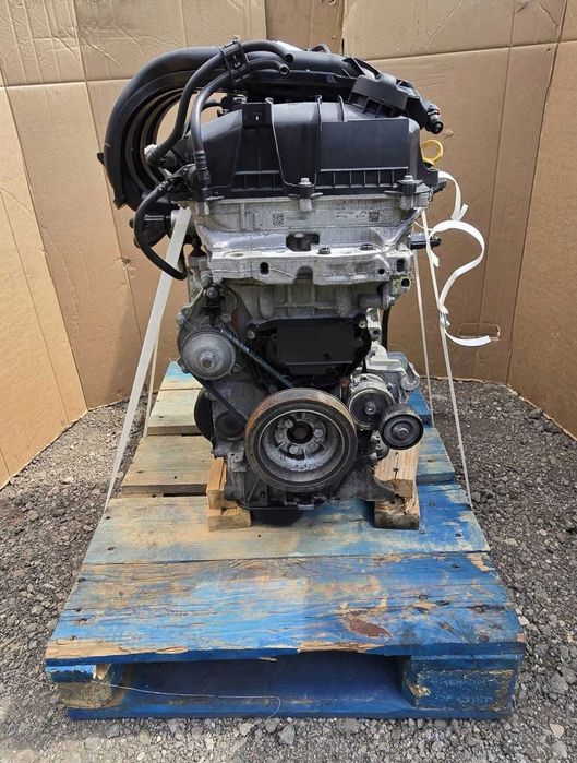 Motor PEUGEOT 2008 1.2 benzină cod motor HMZ