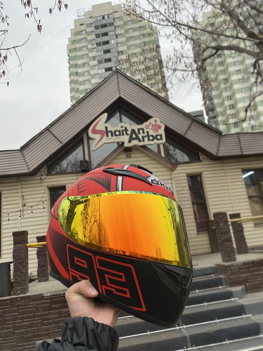 Шлем для мопеда