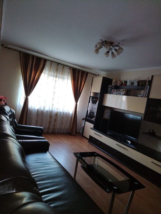Apartament 3 camere decomandat, 2 băi, complet mobilat și utilat – Tomești, Iași – 109.900 € negociabil