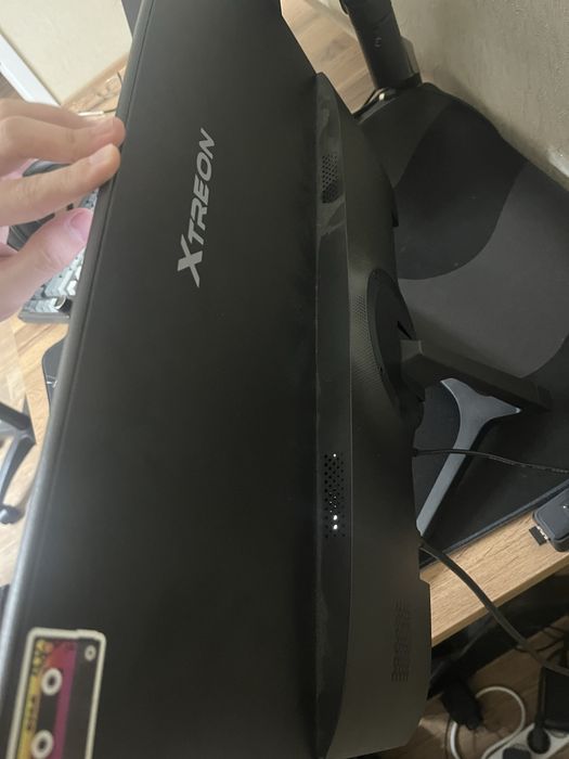 Монитор Xtreon 100гц