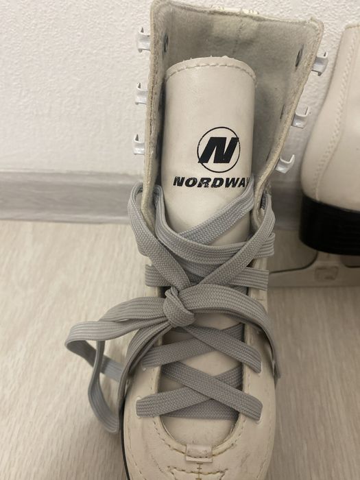 Продам Коньки детские для девочки