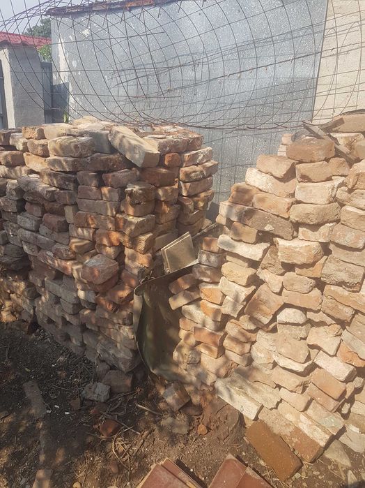 Vand  cărămidă  țigănească