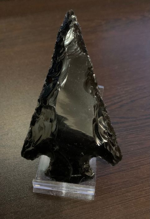 Черен обсидиан / връх на стрела