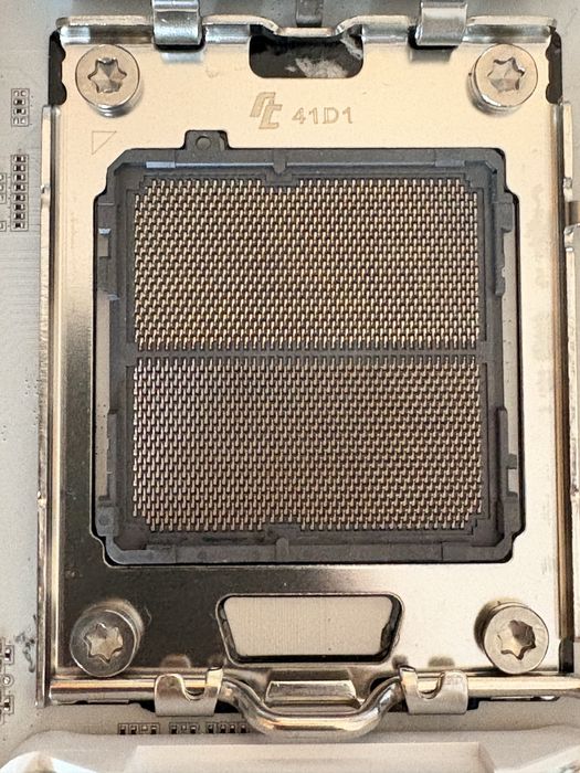 Placa de baza AM5 Gigabyte B650 MicroATX DDR5 WiFi6e