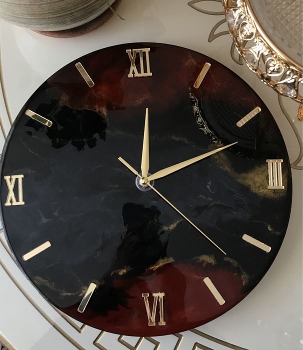 Продам часы из эпоксидной смолы