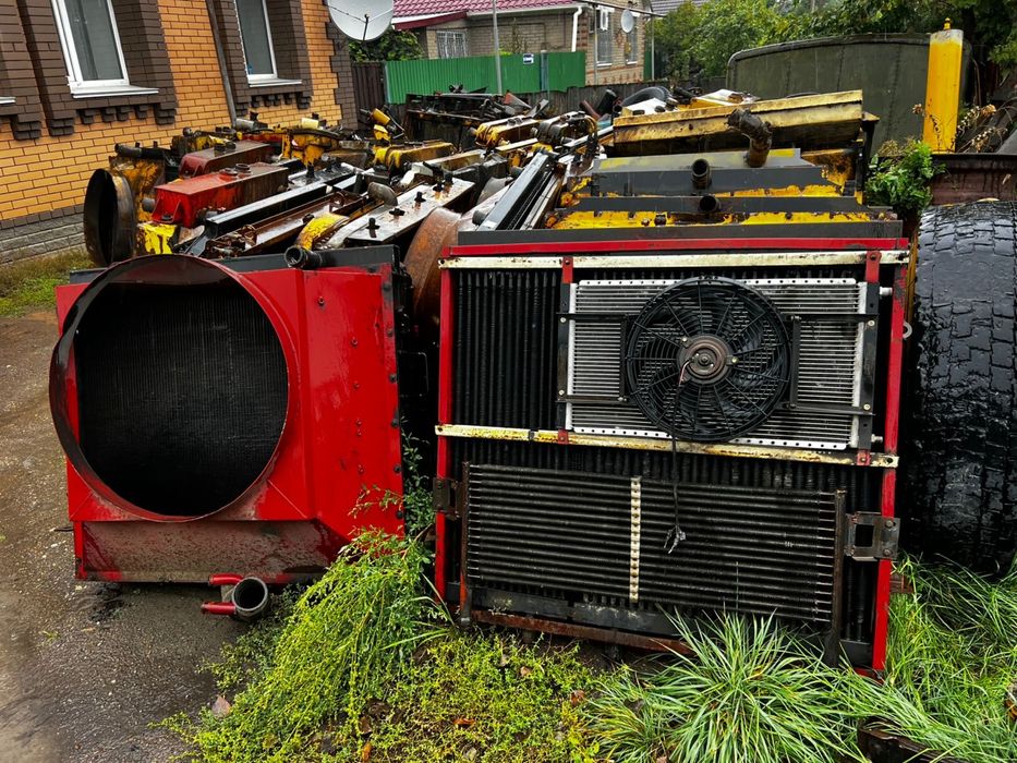 Радиаторы на К-700 / К-744