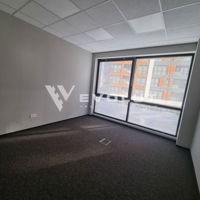 Дава се под наем Офис в София, Малинова долина - 150 кв.м за 1500 € - Снимка #11