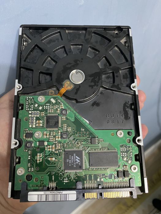 Жесткии диск 1тб