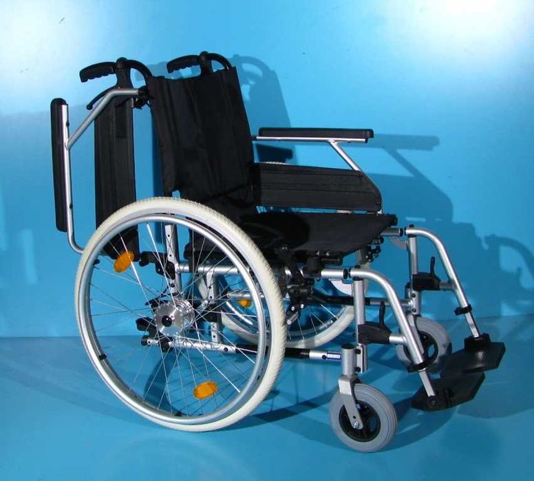 Scaun cu rotile din aluminiu Moly UHC - latime sezut 48 cm
