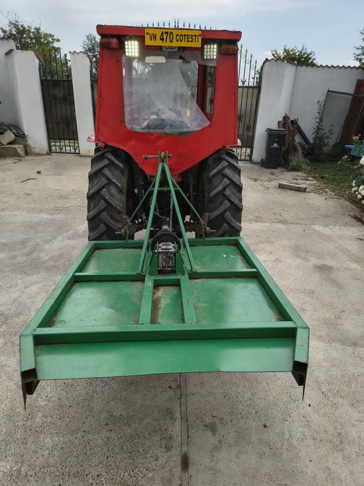 Tractor viticol și utilaje