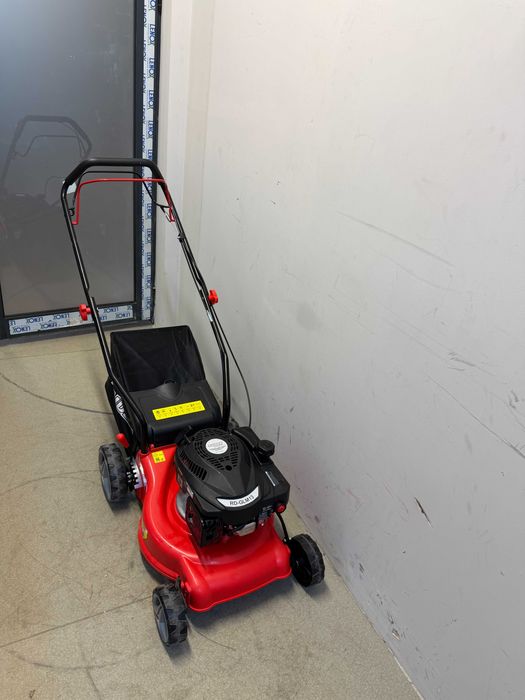 Косачка бенз. самоход 80cc 1.8kW 40cm 40L/Косачка бенз. самоход 3.7kW