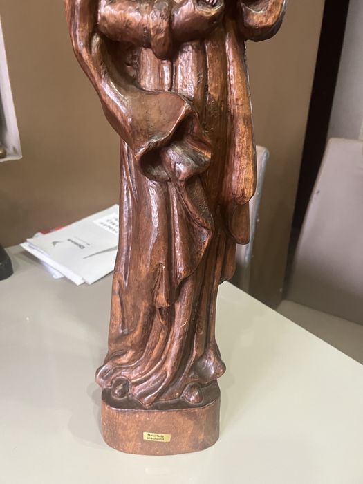 Statueta lemn inalta