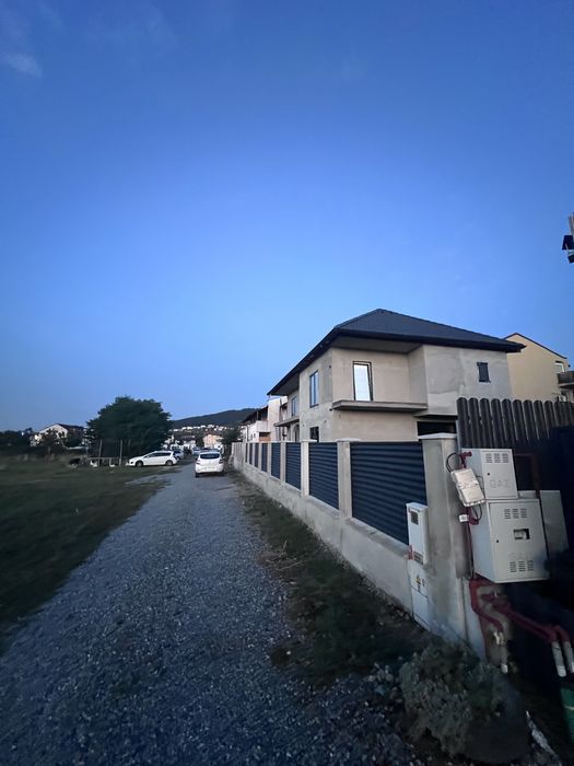 Casa individula de vanzare