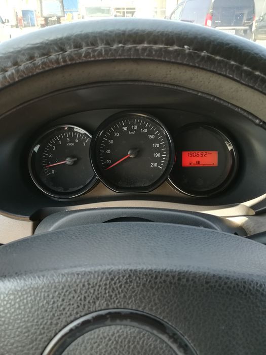 Vând Dacia Dokker