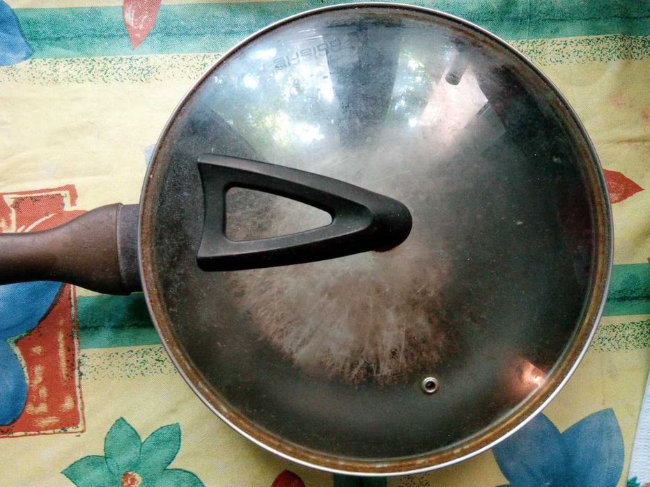 сковорода Polaris 26 см со стеклянной крышкой