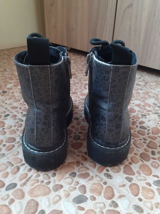 Боти с връзки H&M