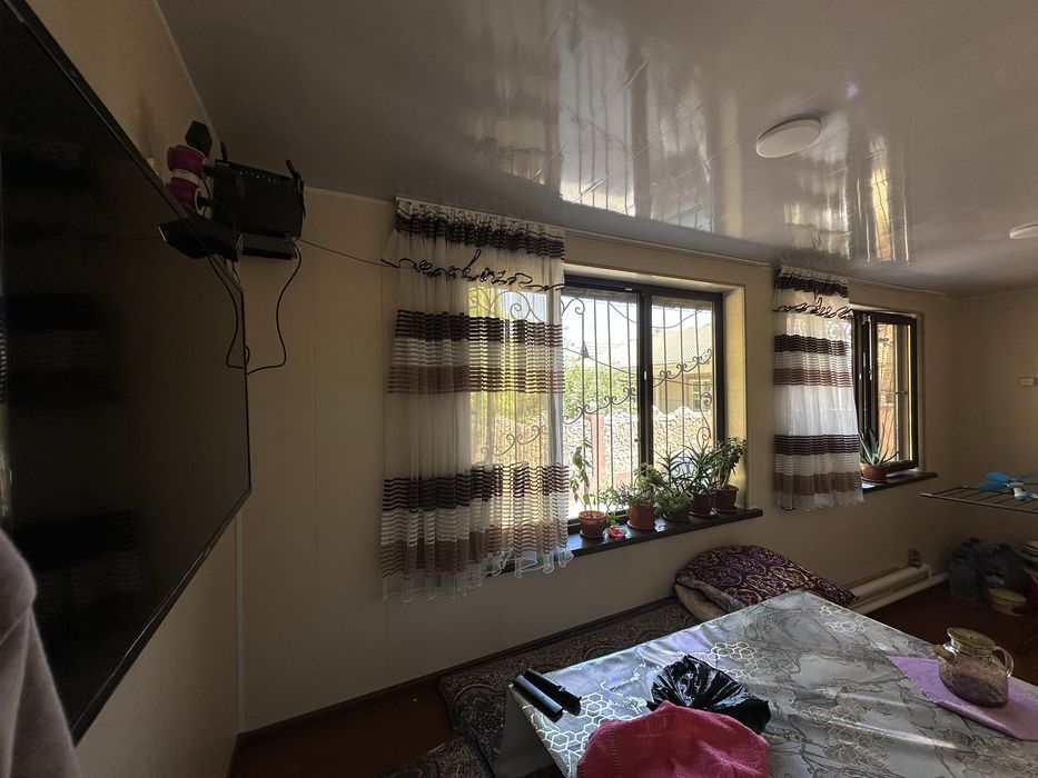 Продам дом в центре чирчика