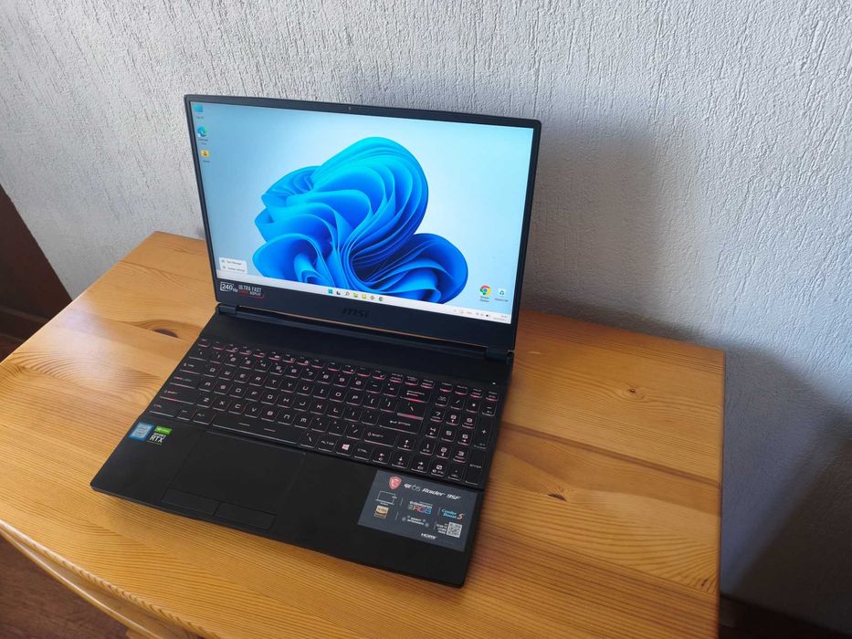 Лаптоп MSI GE65 Raider 9SF Raider - 15.6, Nvidia RTX 2070 8GB, 32GB рам памет