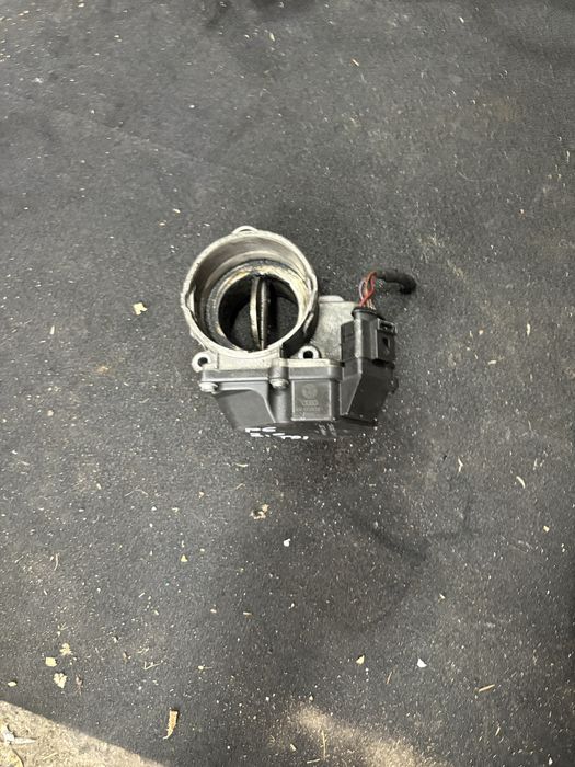 Vw passat 6 2.0tdi 140кс Дросел Клапа