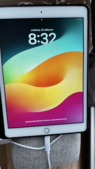 Продавам Ipad 8th Gen