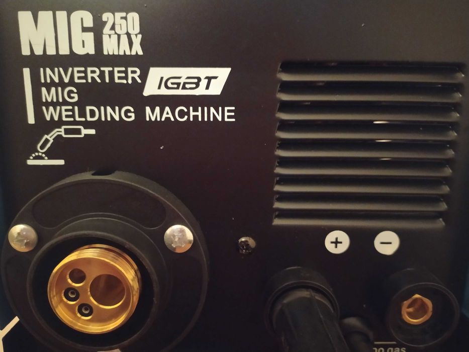 серия МАХ 250 Телоподаващ СО2 апарт MIG 250А -ТЕЛОПОДАВАЩО -4м  шланг