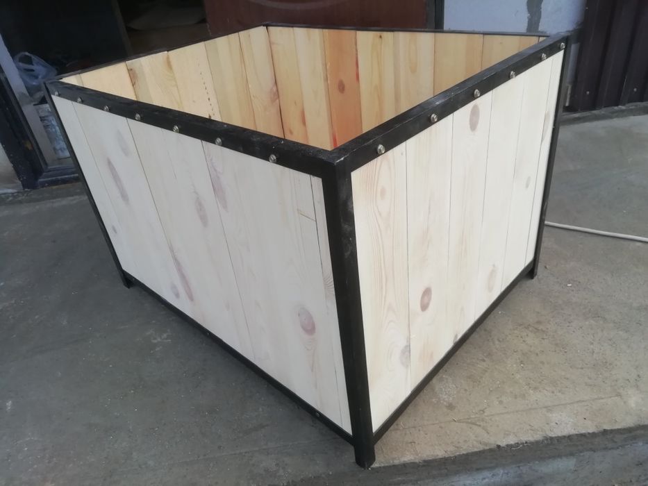 Кашпо Яшик утеплённый