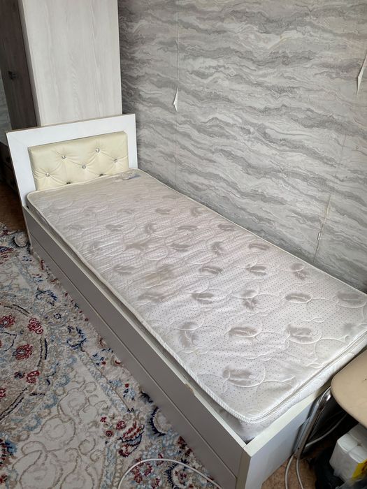 Бір адамдық кровать