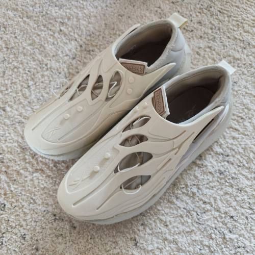 Reebok очень стильная модель