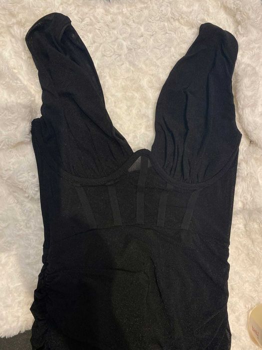 Rochie midi incretita tip corset (negru)