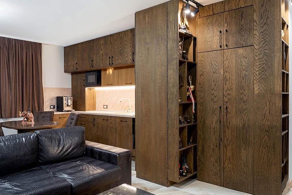 Продава се Тристаен апартамент в София, Витоша - 110 кв.м за 3819 €/кв.м - Снимка #4