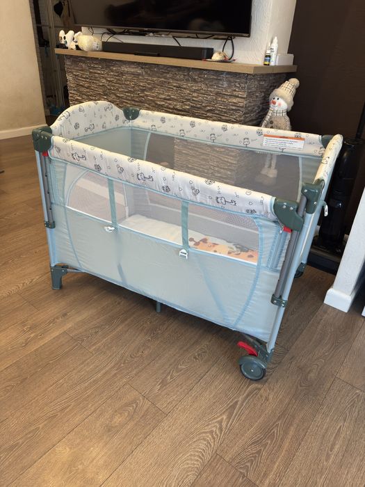 Продам кроватку-манеж.