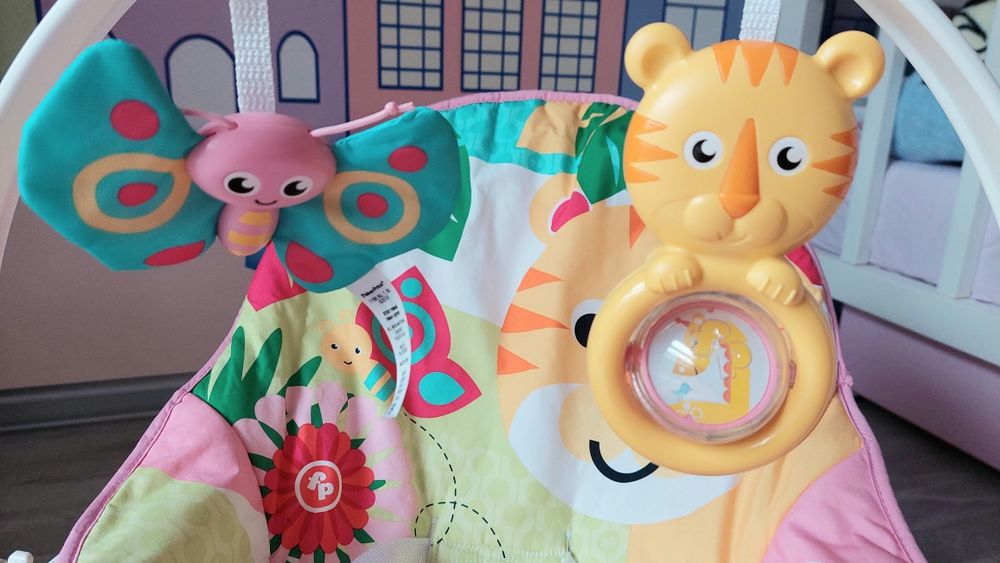 Вибриращ шезлонг Fisher Price