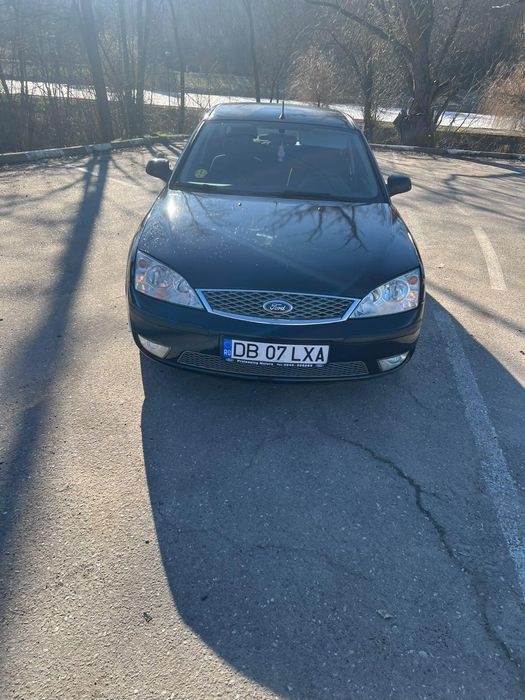 Vând sau schimb ford mondeo