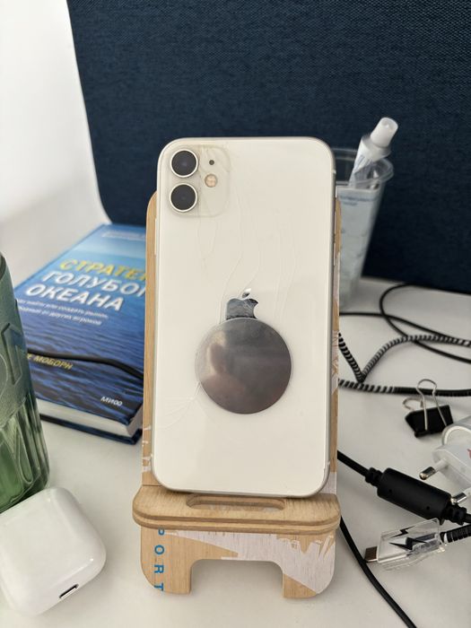 Iphone 11 в хорошем состояний