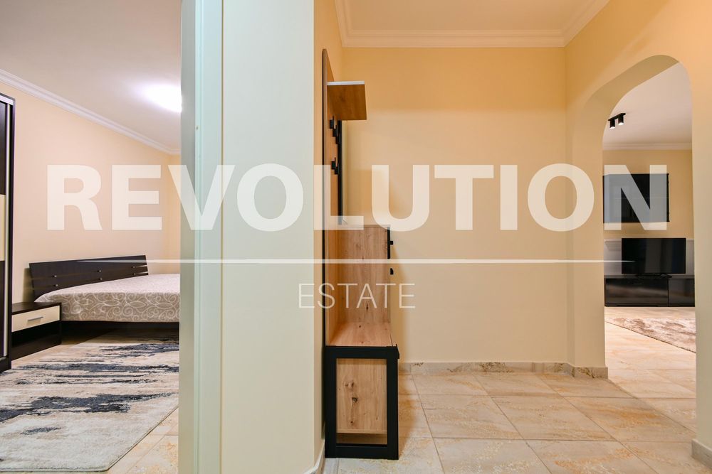 Дава се под наем Тристаен апартамент в София, Хладилника - 96 кв.м за 900 € - Снимка #7