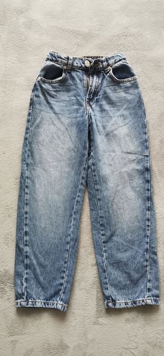 Pantaloni de blugi zara 134 cm(9ani)