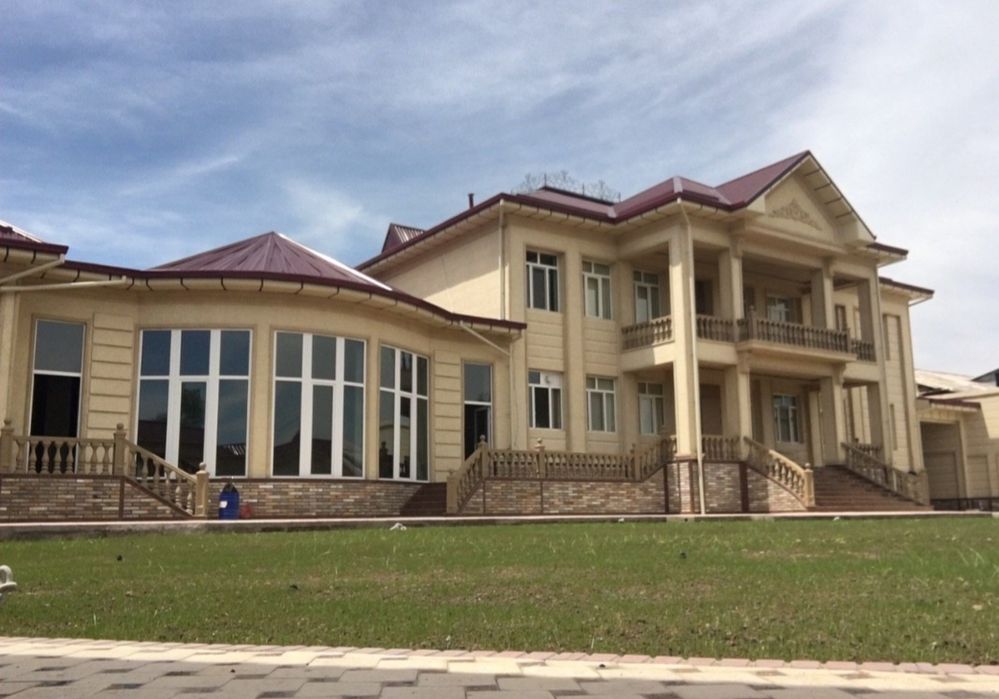 Большой евродом премиум класса для большой семьи.