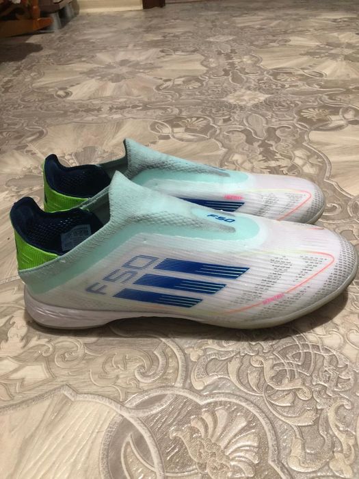 Сороконожки адидаса f50