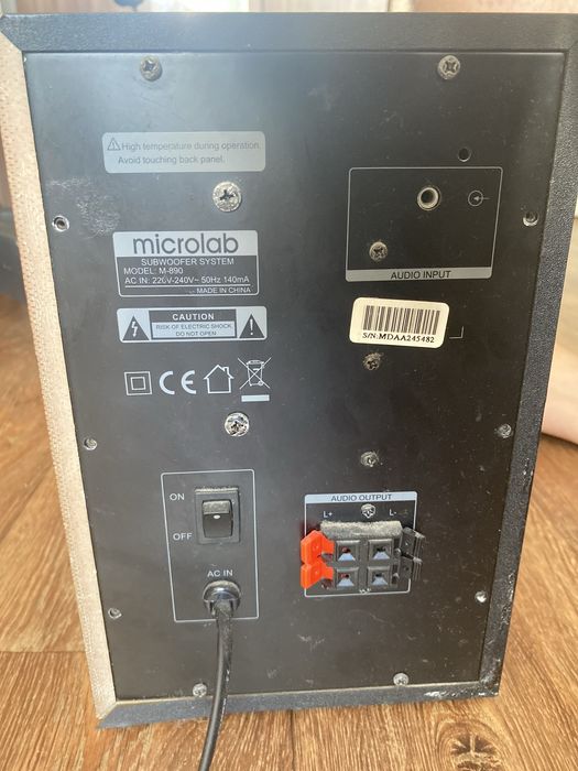 Продам Сабвуфер и колонки Microlab