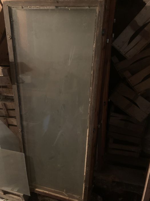 Каса с прозорци , дървена дограма , втора употреба